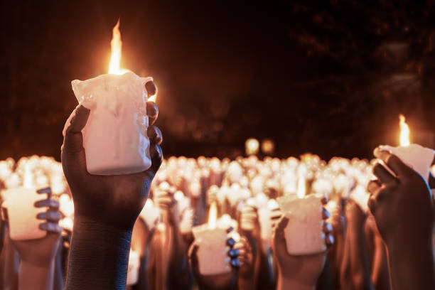 bougie tenue vigile bougie masse 3d rendu - candle memorial vigil praying candlelight photos et images de collection