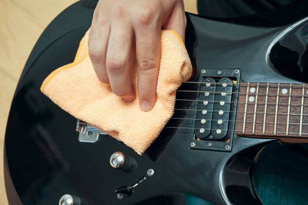 istock Cleaning the electric guitar 1397730636