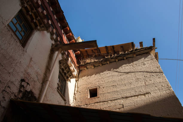 istock Old Building at Ganden Sumtseling Monastery 1397749299