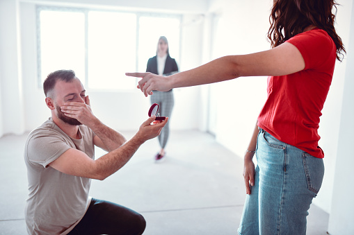 Female Rejects Boyfriend's Proposal While Purchasing Apartment Together