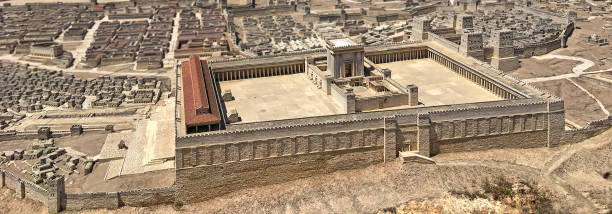 der zweite tempel von jerusalem - tempel stock-fotos und bilder