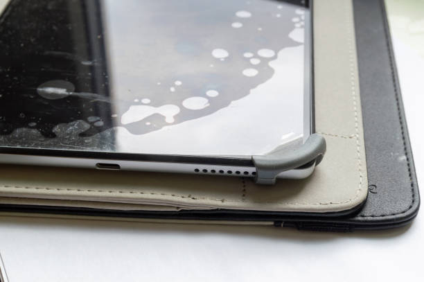 istock the protective film on the tablet peeled off. 1397767459