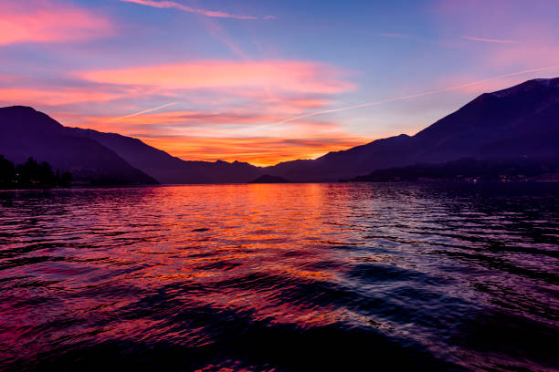istock 2021 12 30 Bellagio sunset at the lake 1397780504