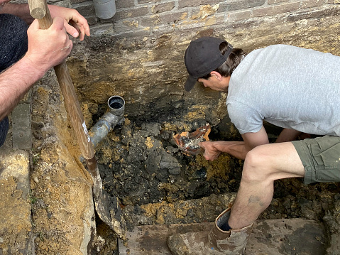 Restoring DIY the sewer