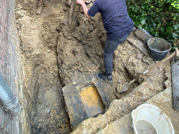 istock Restoring the outdoor sewer pipes 1397783879