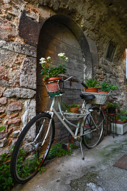istock Borgo di Finocchieto 1397798838