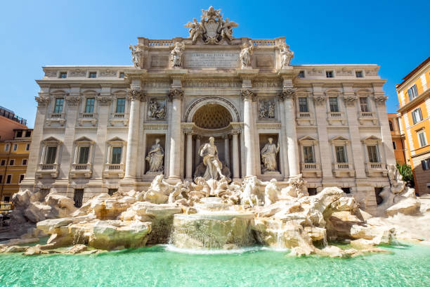 fontanna di trevi w rzymie, włochy - trevi fountain rome fountain monument zdjęcia i obrazy z banku zdjęć