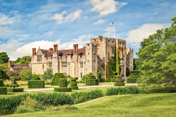 hever castle - hever stock-fotos und bilder