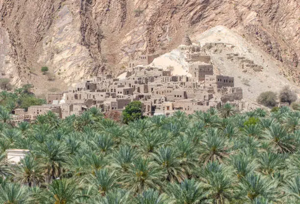Birkat Al Mouz, Oman - few kilometers from Nizwa and part of an amazing oasis full of palms and bananas, Birkat Al Mouz is one of the most scenographic villages in Oman
