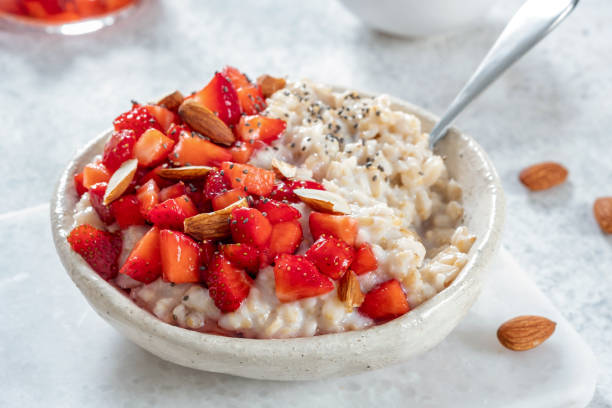 istock Oatmeal porridge with strawberries 1397896249