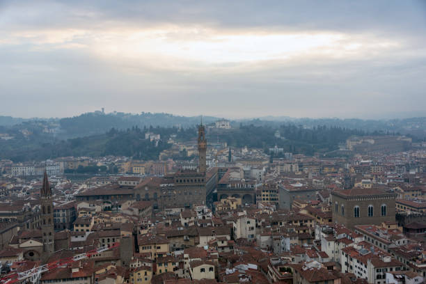 panoramic view from the top of the city of florence tuscany - 5515 imagens e fotografias de stock