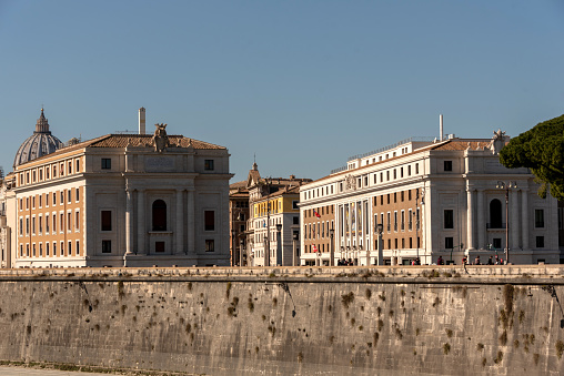 panora di roma with a view of the dome of san pietro