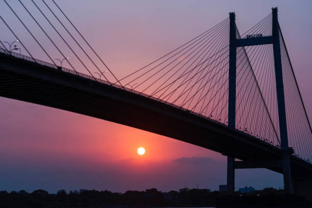 istock Evening view of Vidyasagar Setu, Kolkata. 1398041583