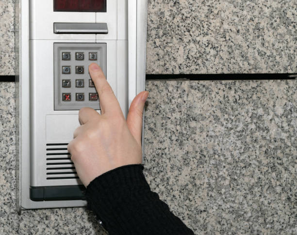 Pressing Intercom 60+ Zoom Speaker Panel Stock Photos, Pictures & Royalty-Free Images ...