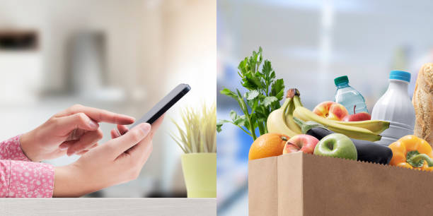 istock Online grocery shopping and delivery 1398086207