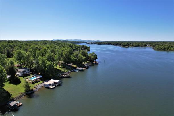 istock Smith Mountain Lake, Virginia 1398123229