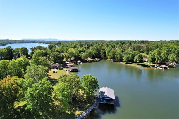 istock Smith Mountain Lake, Virginia 1398124984