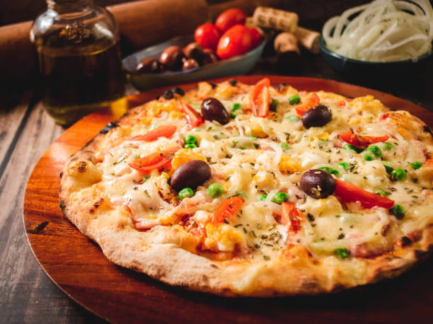istock Portuguese pizza 1398127058