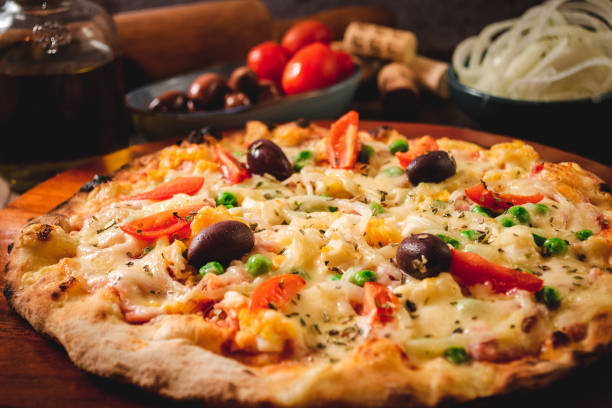 istock Portuguese pizza 1398127060