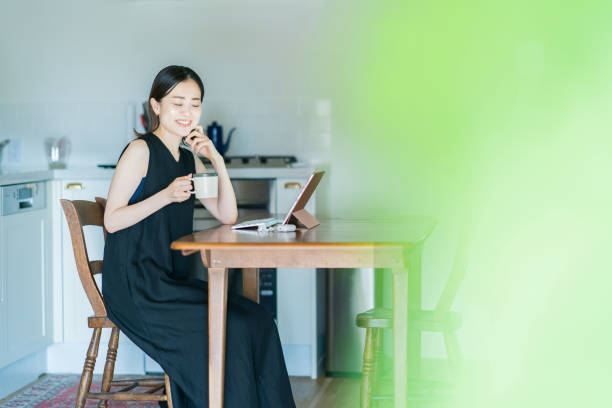 istock Woman working in the room 1398127199