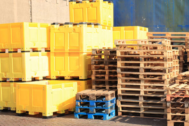istock Wooden pallets and plastic containers 1398180693
