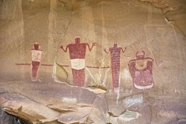 istock Nine Mile Canyon Petroglyph ( Sheep Canyon ) 1398191044