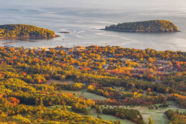istock Autumn in Acadia National Park, Maine, USA 1398204708