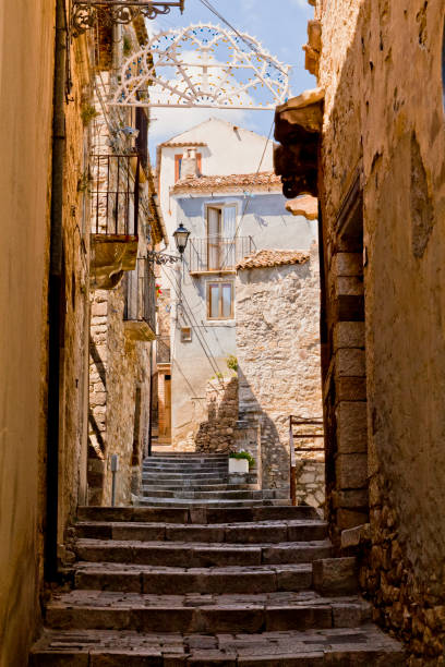 istock Civitacampomarano, borgo antico con castello Molise, Italia 1398271062