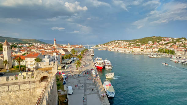 istock View of harbour in city 1398277348