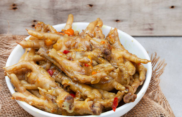 istock walkie talkie chicken feet 1398315092