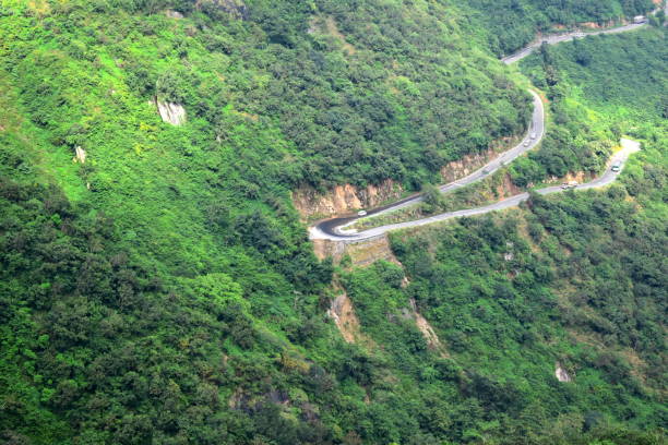 istock Bodimettu Munnar Mountain Ghat Road Scenic Route 1398334494