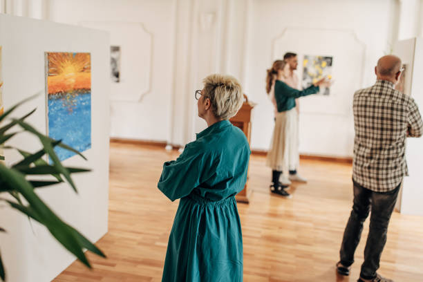istock Woman in art gallery 1398336831