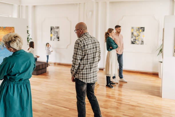 istock People in art gallery 1398336886