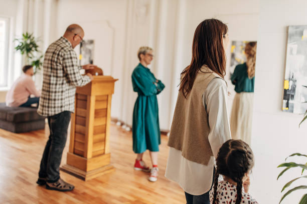 istock People in art gallery 1398344134