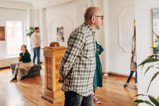 istock Man in art gallery 1398345889
