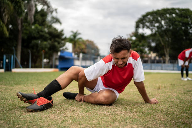 istock Injured soccer player 1398367094