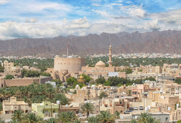 the city of nizwa, oman - nizwa imagens e fotografias de stock