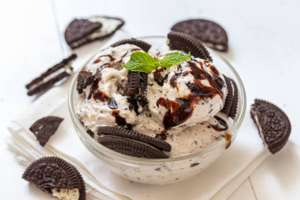 istock Cookie and cream ice cream 1398434709