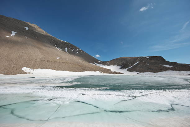 istock Late afternoon at Lac de la Petite Cayolle (2588m) 1398443646