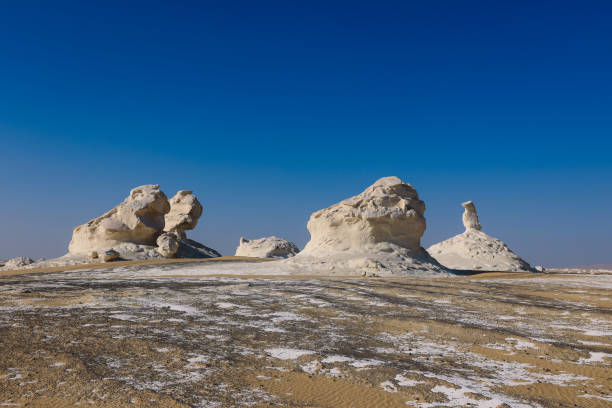 istock Fantastic Sandy Formations in the White Desert 1398514690