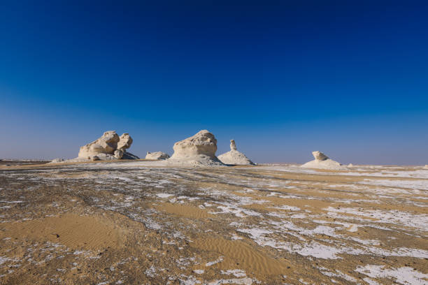istock Fantastic Sandy Formations in the White Desert 1398514729