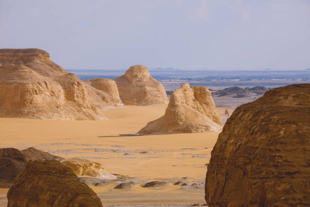 istock Landscape View of the White Desert 1398517460