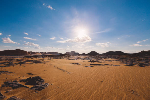 istock Landscape View of the White Desert 1398518230