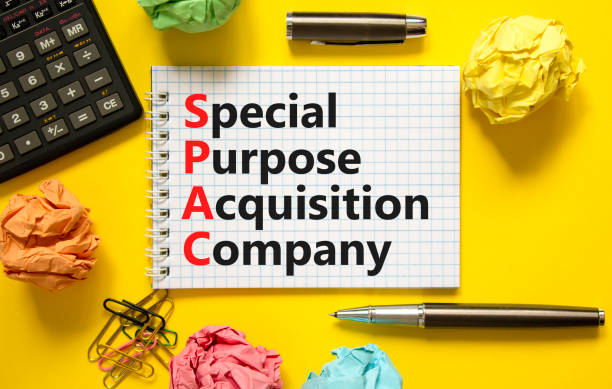 SPAC special purpose acquisition company symbol. Concept words SPAC special purpose acquisition company on beautiful yellow background. Business SPAC special purpose acquisition company concept. símbolo de la empresa de adquisición de propósito especial de spac. palabras conceptuales spac empresa de adquisición de propósito especial sobre hermoso fondo amarillo. concepto de empresa de adquisición de propósito especial de business spac.