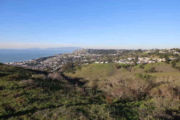 istock Milagra Ridge San Bruno and Pacific Ocean views 1398568723