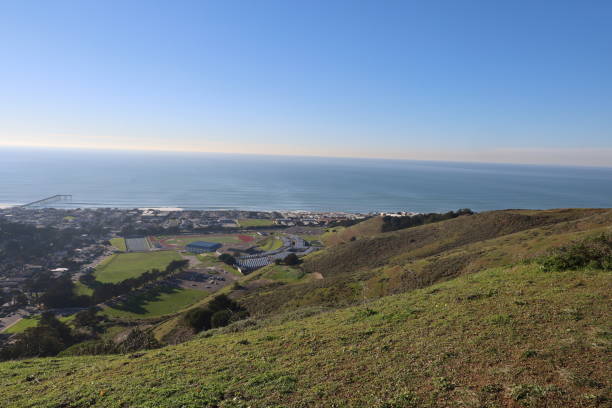 istock Milagra Ridge San Bruno and Pacific Ocean views 1398568763