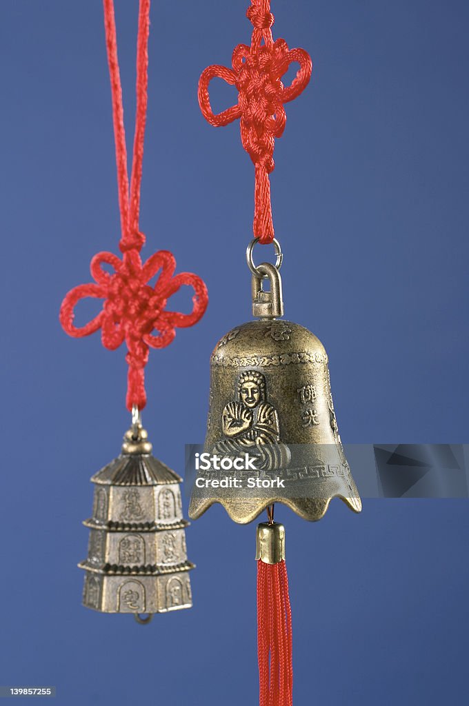 Souvenir main-bell et pagode - Photo de Antiquités libre de droits
