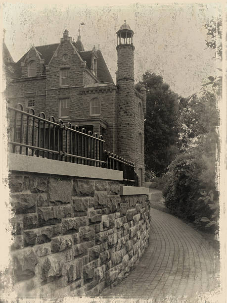 istock Grunge photo of Boldt's Castle 139857812