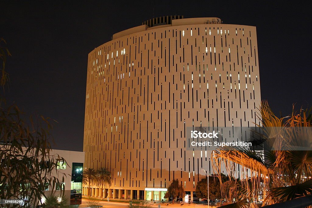 O edifício de Cartões Perfurados - Royalty-free Noite Foto de stock