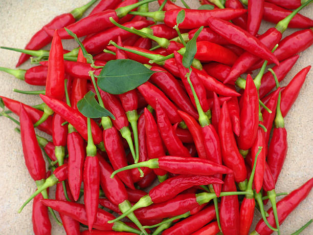 istock HOT THAI CHILI PEPPERS 139858480